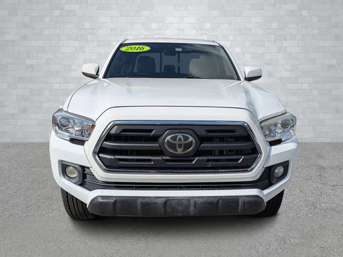 Used 2019 Toyota Tacoma SR5 image 3