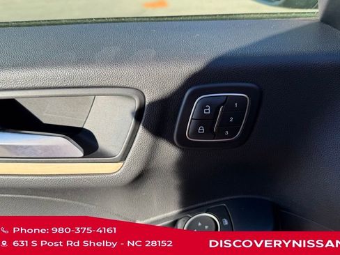 Used 2022 Ford Escape Titanium w/ Titanium Premium Package image 13