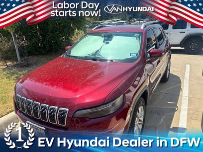 Used 2019 Jeep Cherokee Latitude w/ Popular Appearance Group