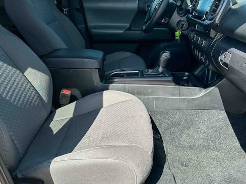 Used 2023 Toyota Tacoma SR AWD/4WD image 22