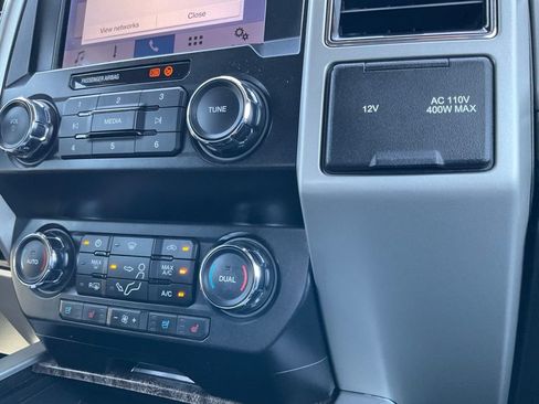 Used 2019 Ford F350 Lariat w/ Lariat Value Package AWD/4WD image 37