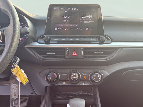 Used 2023 Kia Forte LXS FWD image 29