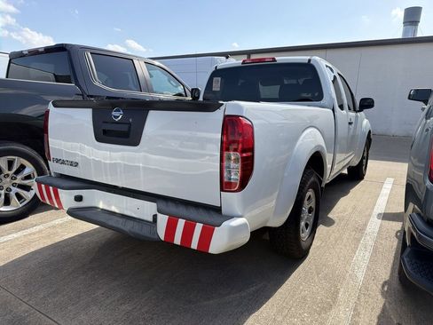 Used 2019 Nissan Frontier S RWD image 3