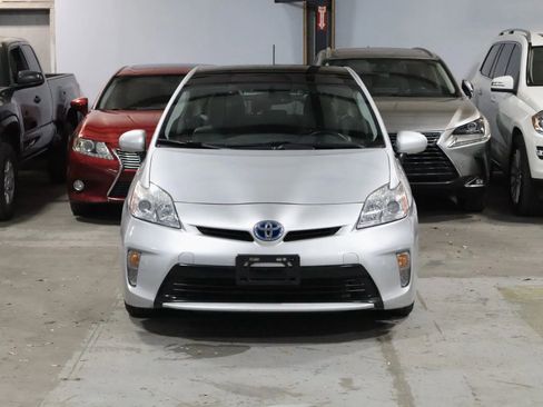 Used 2014 Toyota Prius Four w/ Solar Roof Package image 2