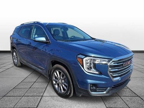 Used 2024 GMC Terrain SLT FWD image 3