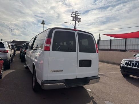 Used 2020 Chevrolet Express 3500 LT w/ LT Preferred Equipment Group image 12