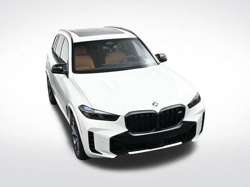 New 2026 BMW X5 M60i w/ Climate Comfort Package image 29