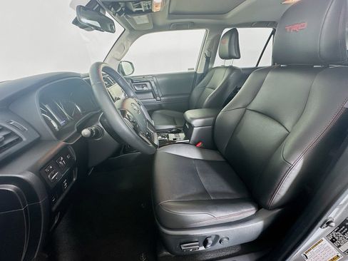 Used 2020 Toyota 4Runner TRD Off-Road Premium image 13