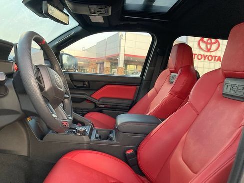 Certified 2025 Toyota Tacoma TRD Pro AWD/4WD image 10