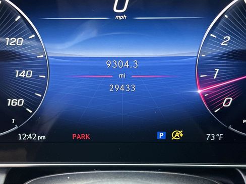 Used 2024 Mercedes-Benz GLC 300 image 19