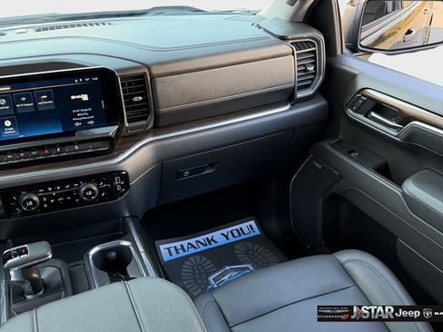 Used 2026 Chevrolet Silverado 1500 LT Trail Boss w/ LT Trail Boss Premium Package AWD/4WD image 15