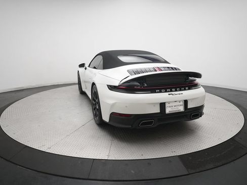 Used 2025 Porsche 911 Carrera RWD image 7
