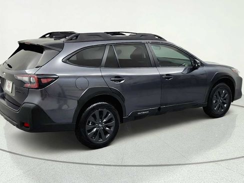 Certified 2025 Subaru Outback Onyx Edition AWD/4WD image 9