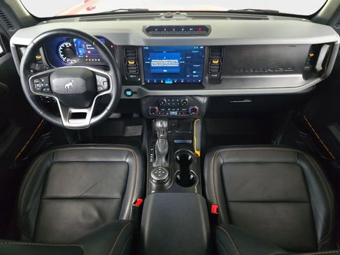 Used 2023 Ford Bronco Badlands AWD/4WD image 12