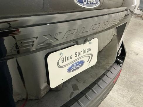 Used 2021 Ford Explorer ST w/ Equipment Group 401A image 6