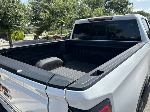 Used 2023 GMC Sierra 1500 AT4 w/ AT4 Premium Package AWD/4WD image 44