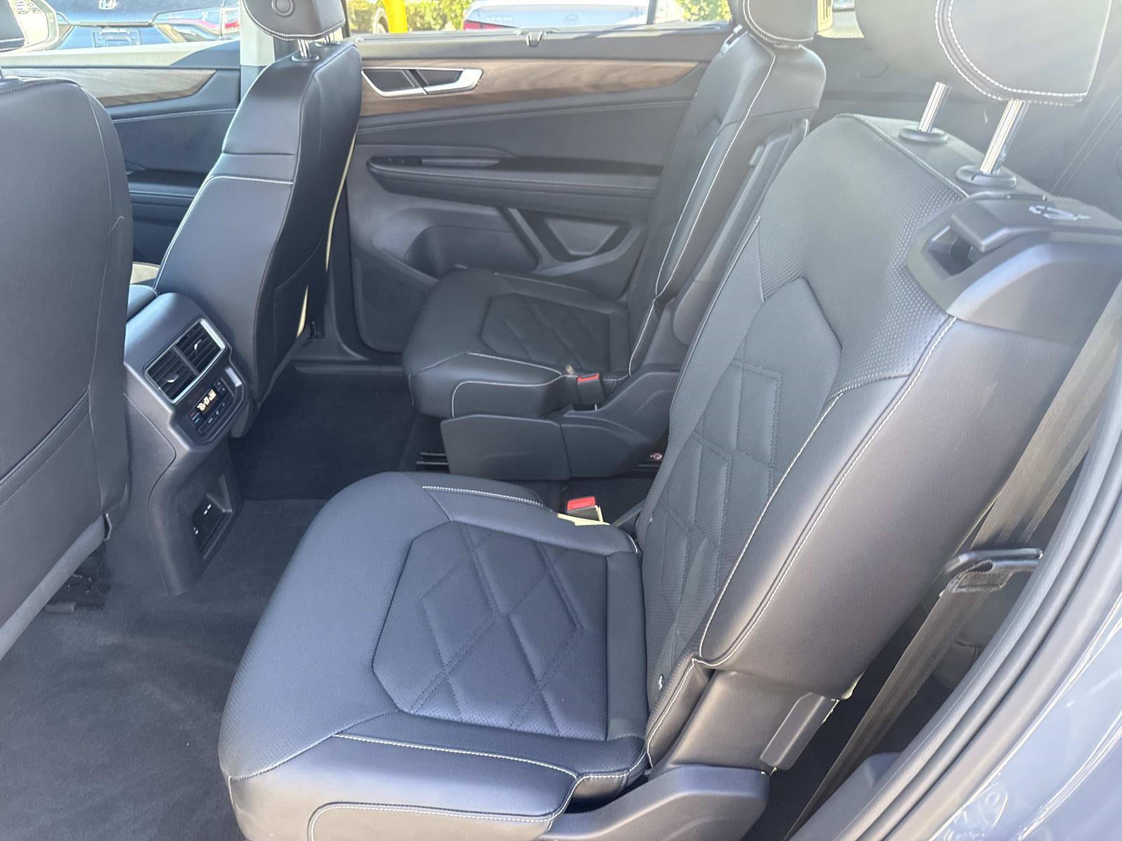 Certified 2026 Volkswagen Atlas SE AWD/4WD image 16