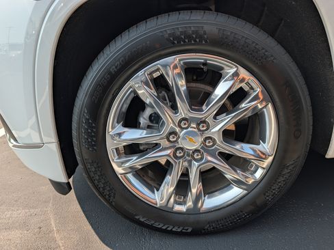 Used 2021 Chevrolet Traverse High Country AWD/4WD image 15