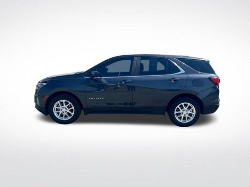 Used 2022 Chevrolet Equinox LT FWD image 2