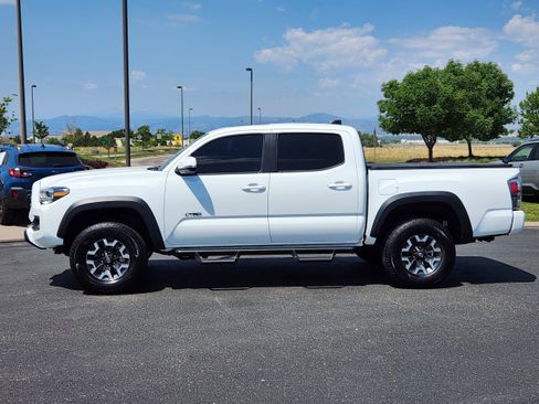 Used 2023 Toyota Tacoma TRD Off-Road w/ TRD Premium Off Road Package AWD/4WD image 2