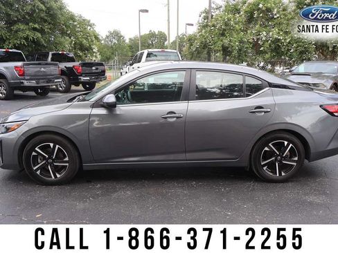 Used 2024 Nissan Sentra SV FWD image 3