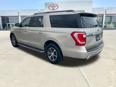 Used 2018 Ford Expedition Max XLT w/ Equipment Group 202A AWD/4WD image 3