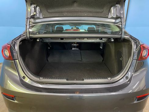 Used 2015 MAZDA MAZDA3 i Touring w/ Technology Package image 39