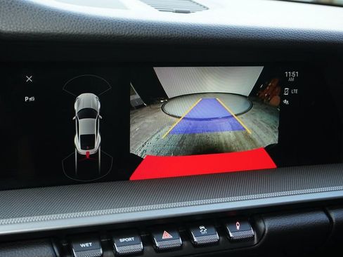 Used 2022 Porsche 911 Carrera image 16