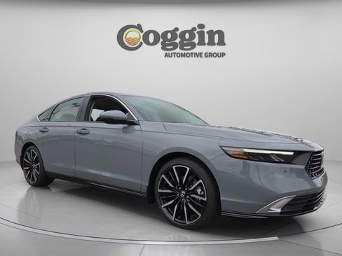 New 2026 Honda Accord Touring image 3