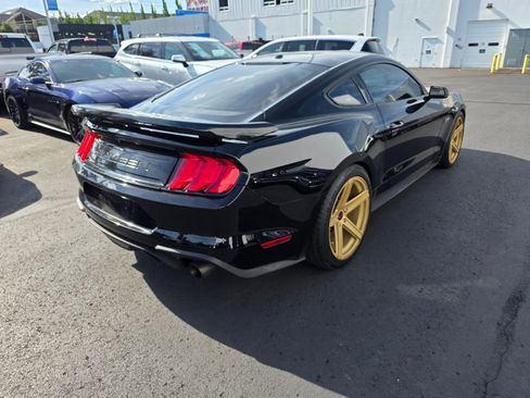 Used 2019 Ford Mustang GT Premium RWD image 5