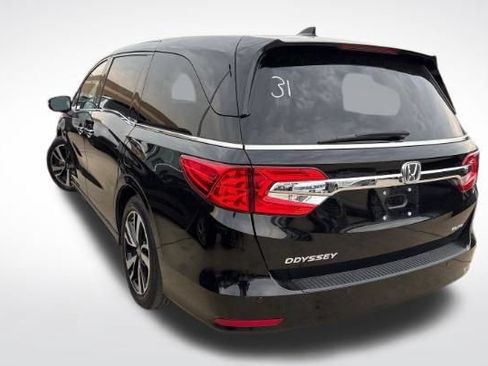 Used 2019 Honda Odyssey Elite image 3