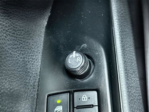 Used 2026 Toyota Camry SE w/ Convenience Package AWD/4WD image 15