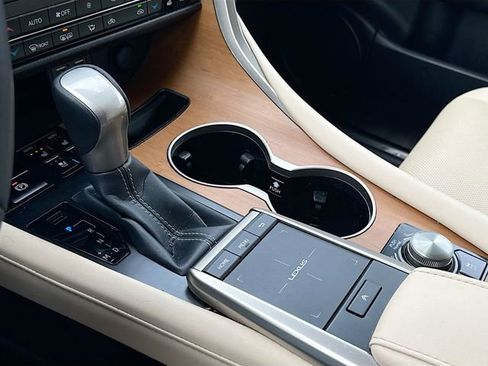 Used 2022 Lexus RX 350 AWD w/ Premium Package image 17