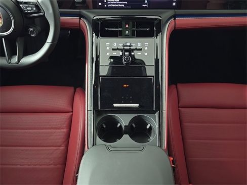 Certified 2025 Porsche Panamera 4 image 22