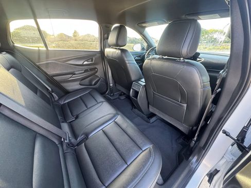 Used 2024 Buick Envista Sport Touring w/ Convenience I Package FWD image 44