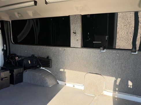 Used 2014 Ford E-250 and Econoline 250 w/ Interior Upgrade Package image 39