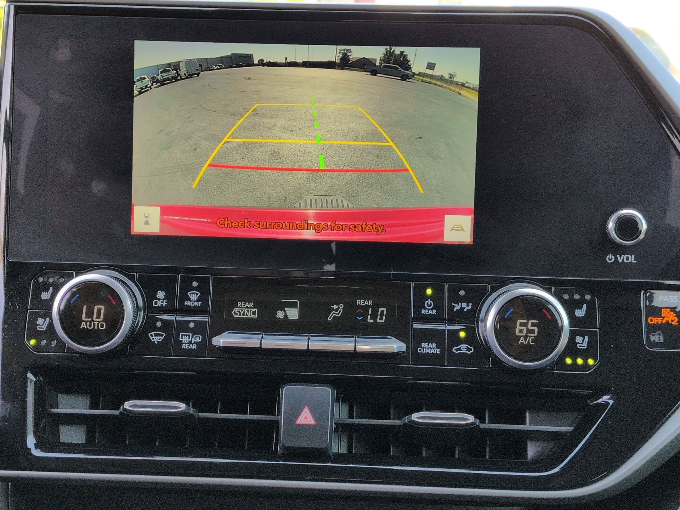 Used 2023 Toyota Highlander Limited FWD image 24