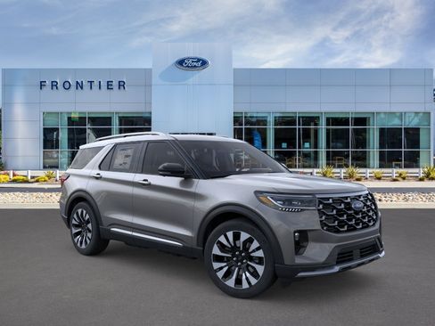 New 2026 Ford Explorer Platinum w/ LUX Leather Package AWD/4WD image 32