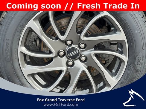 Used 2020 Lincoln Corsair Standard w/ Equipment Group 101A image 7