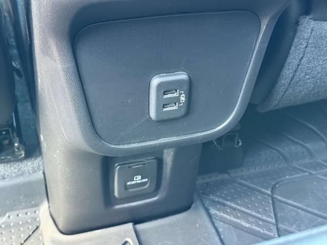 Used 2024 Chevrolet Equinox RS w/ RS Leather Package AWD/4WD image 16