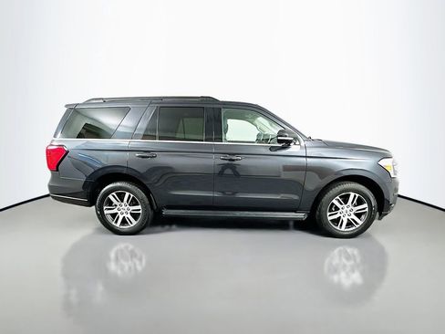 Used 2024 Ford Expedition XLT image 4