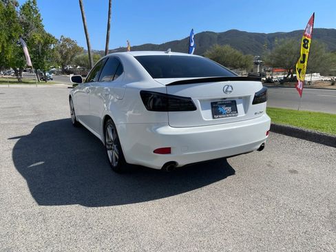 Used 2013 Lexus IS 250 w/ Premium Pkg Value Edition RWD image 7