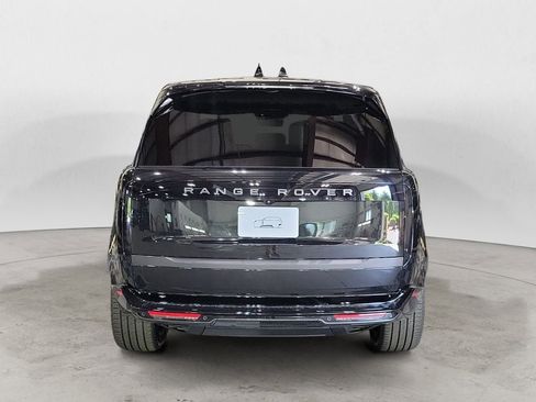 New 2025 Land Rover Range Rover SE image 4
