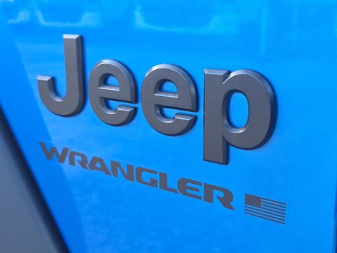 Used 2024 Jeep Wrangler Unlimited Sport AWD/4WD image 19