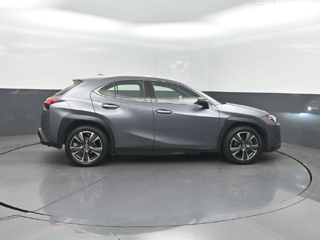 Used 2019 Lexus UX 200 w/ Premium Package FWD image 36