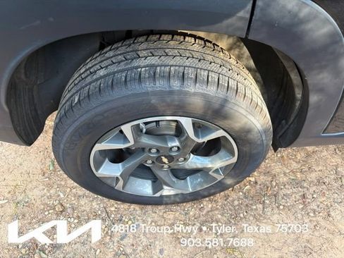 Used 2024 Chevrolet Trax LT FWD image 10