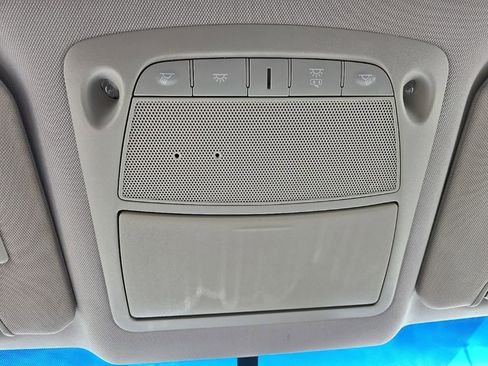 Used 2017 Nissan Rogue SV AWD/4WD image 25