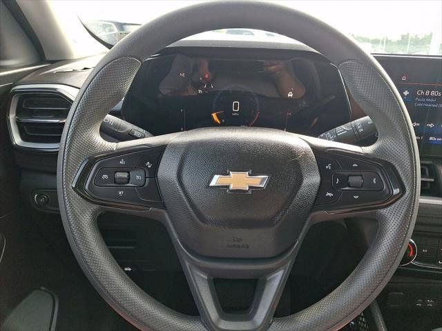 Used 2024 Chevrolet TrailBlazer LS AWD/4WD image 19