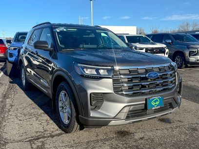 Used 2025 Ford Explorer Active