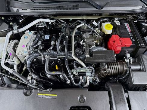 Certified 2025 Nissan Sentra SR w/ Midnight Edition image 30